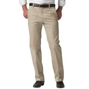 Dockers Signature Khaki Slim Fit